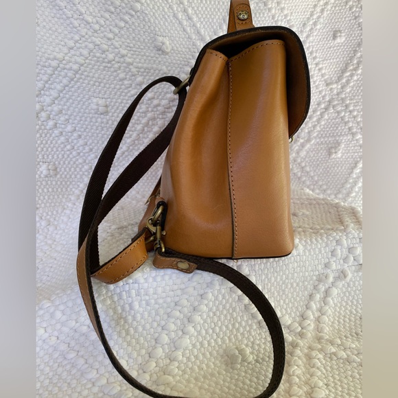 Patricia Nash *Sinclair* Tooled Leather Floral Backpack. NWT. - Picture 5 of 12